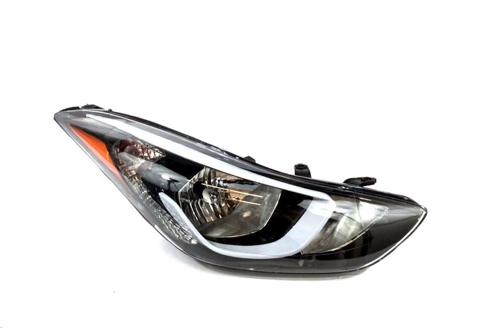 Conjunto de focos compatibles con Hyndai Elantra 2014-2016.