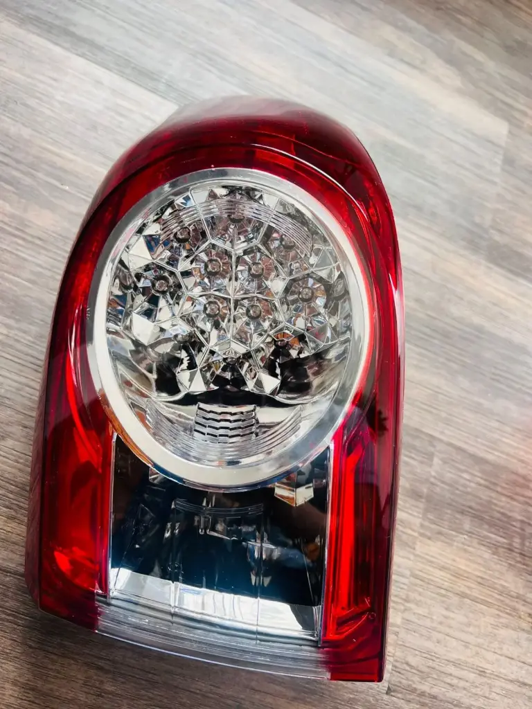 Stop led compatible con  Toyota Corolla 2011-2013.