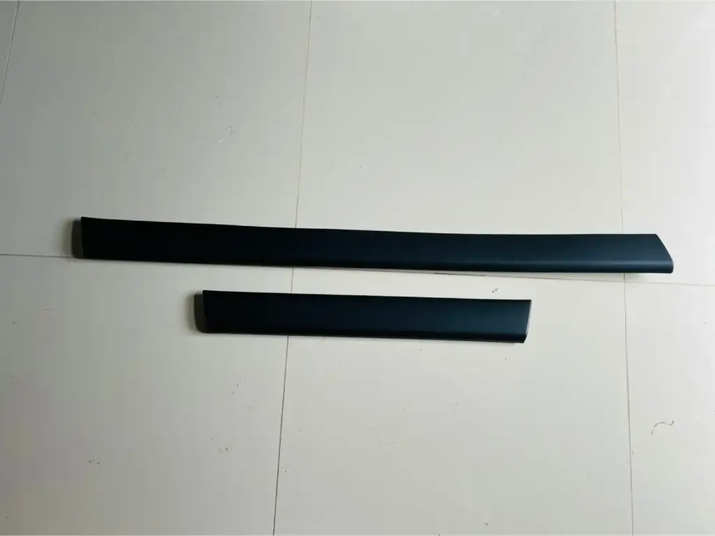 Banda superior protectora de la carroseria. Honda Cr-v 2002-2004. 