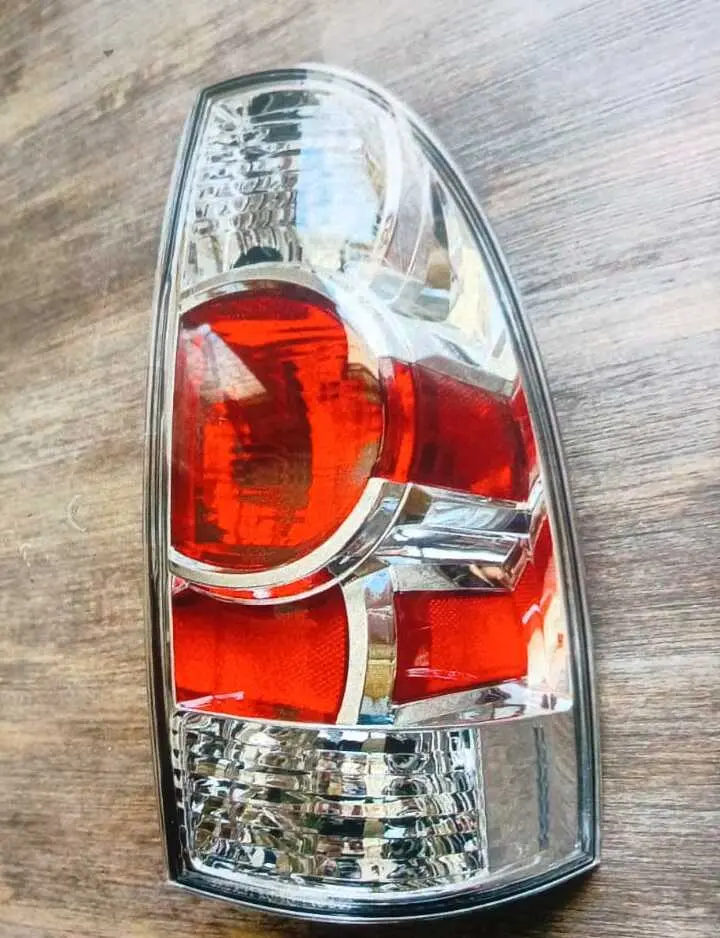 Stop compatible con Toyota Tacoma 2005-2015.