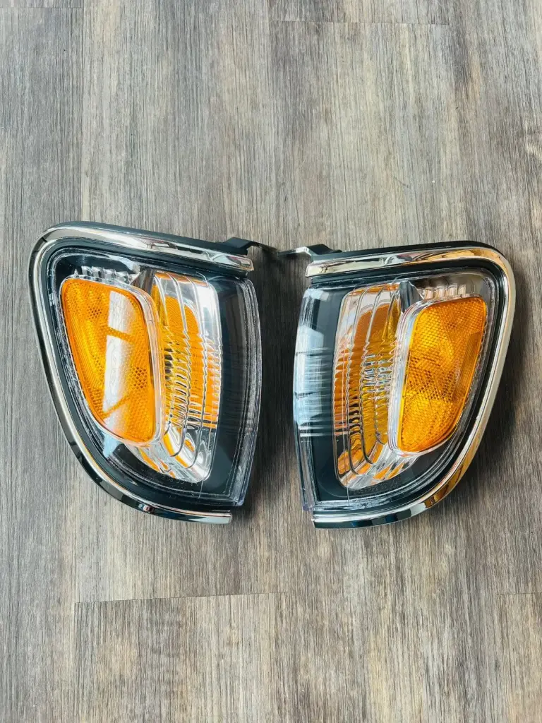 Vía frontal exterior del foco principal para Toyota Tacoma 2001-2004 