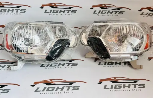 Foco  compatible con Toyota Tacoma 2012-2015.