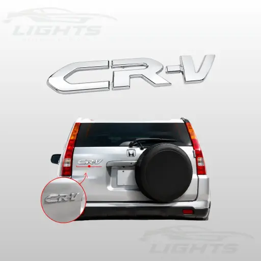 [HND-CRV-0204-037] Emblema Cromado de Compuerta Trasera para Honda CR-V 2002-2006.