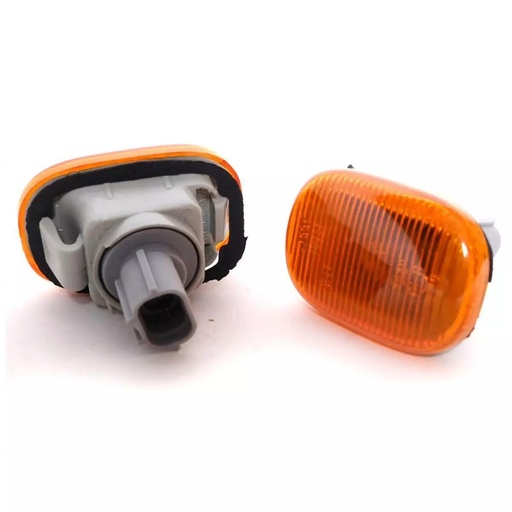 [HILUX-12-009] Luces laterales de señalización para Toyota Hilux 2012-2015.
